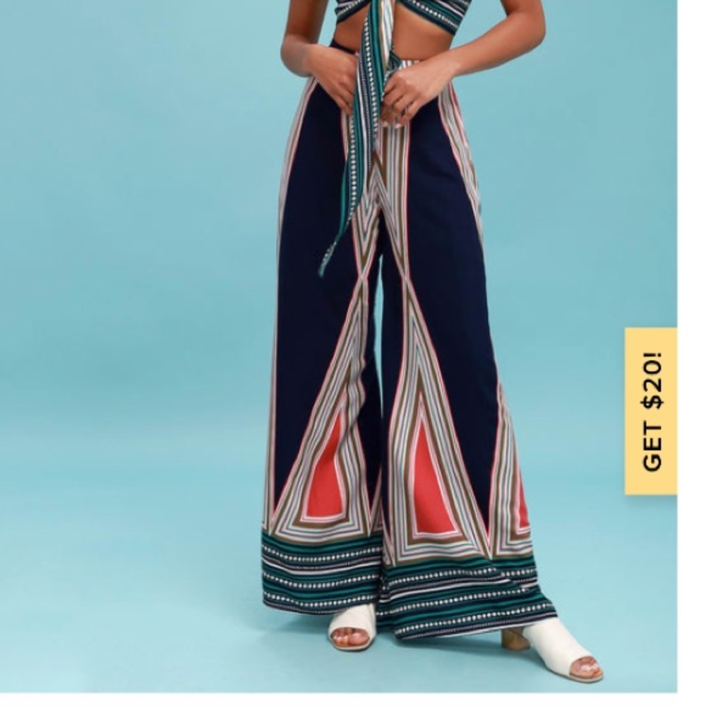 Geo print wide leg high waisted pants